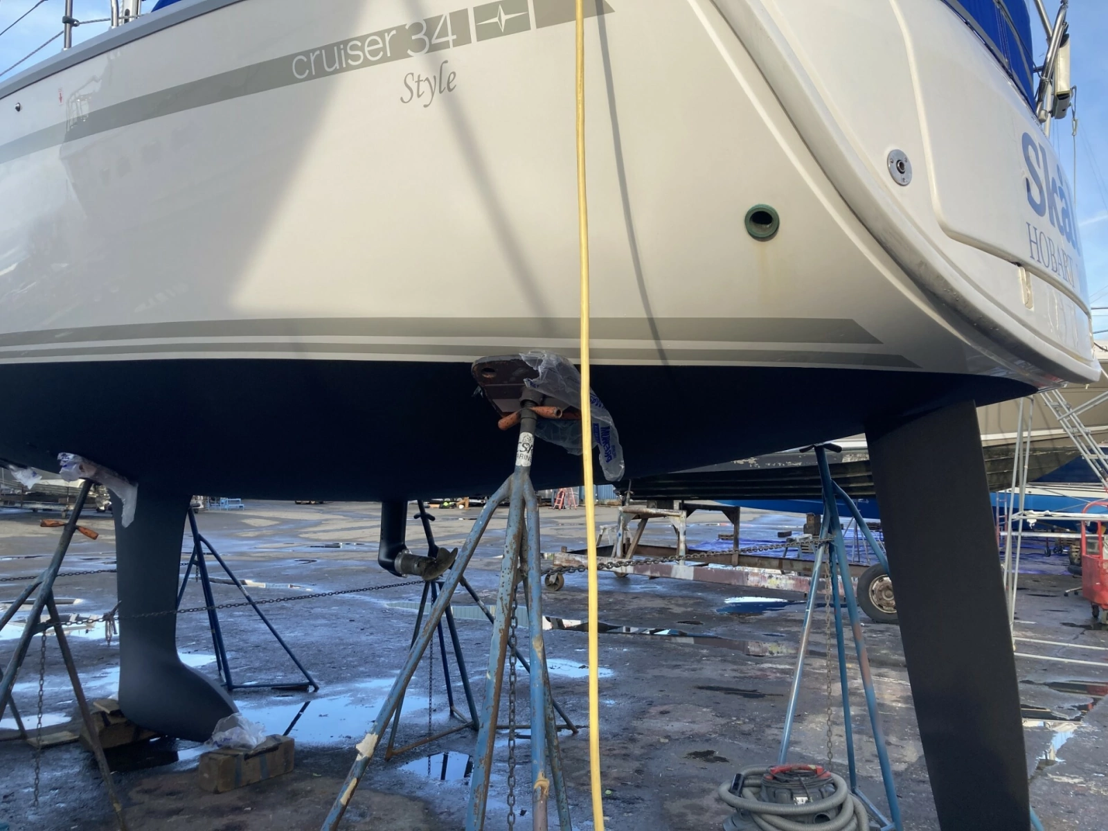 Skal hauled out for bottom paint 1/3/2026