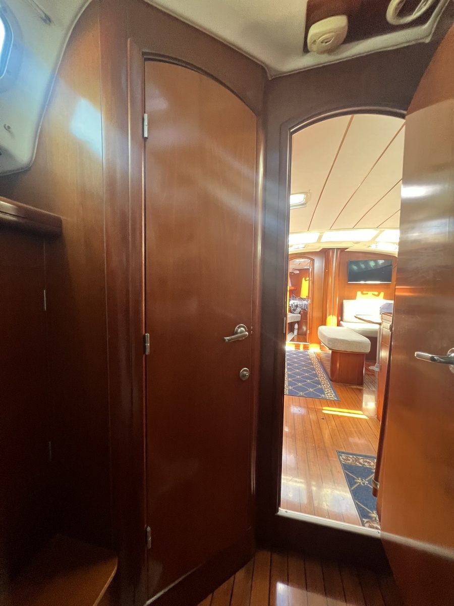 47' 2001 Beneteau Oceanis 473