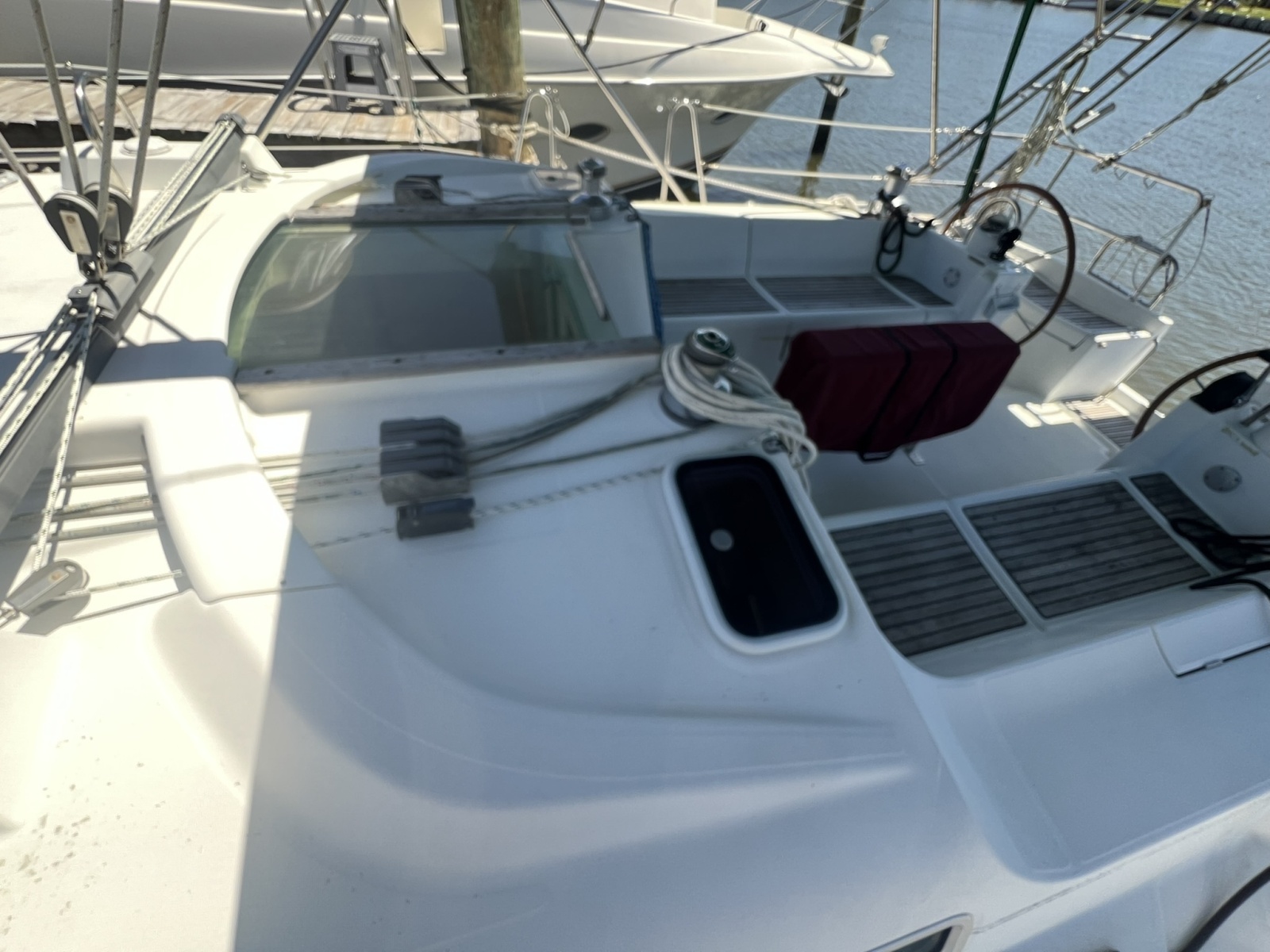 47' 2001 Beneteau Oceanis 473