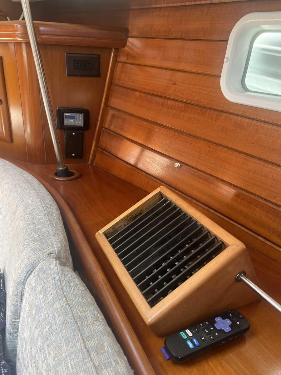 47' 2001 Beneteau Oceanis 473