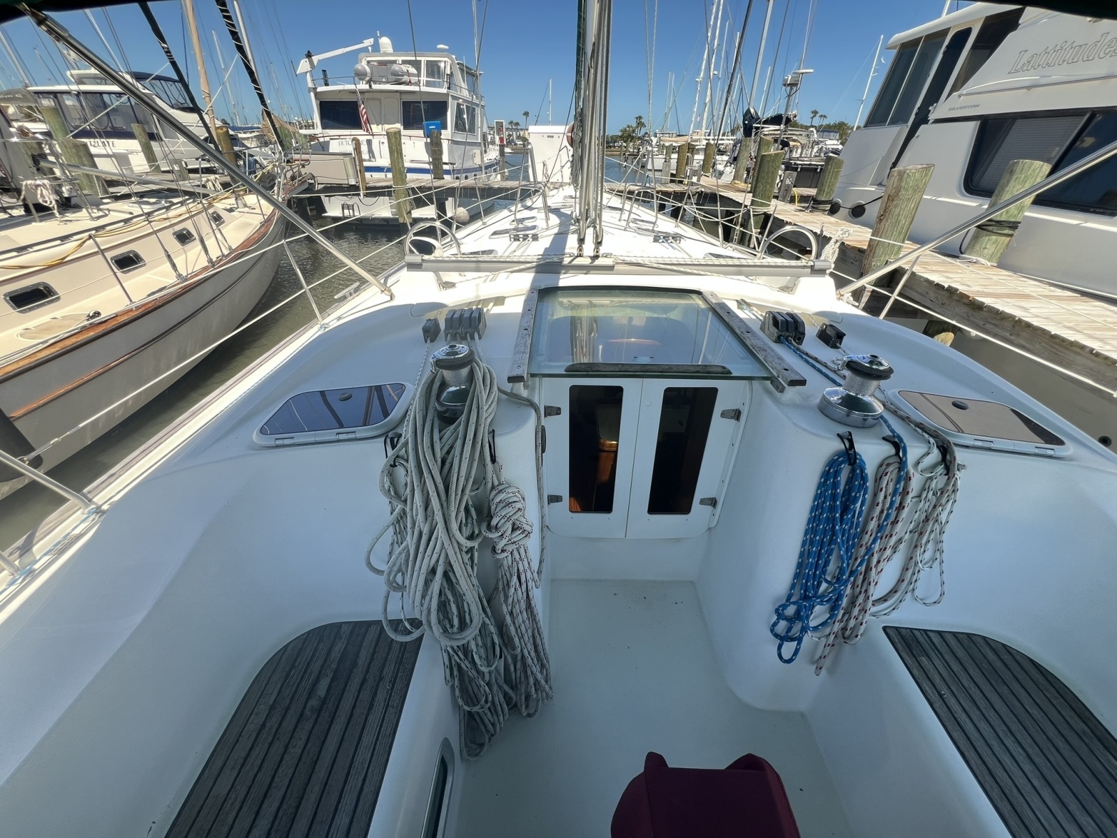 47' 2001 Beneteau Oceanis 473