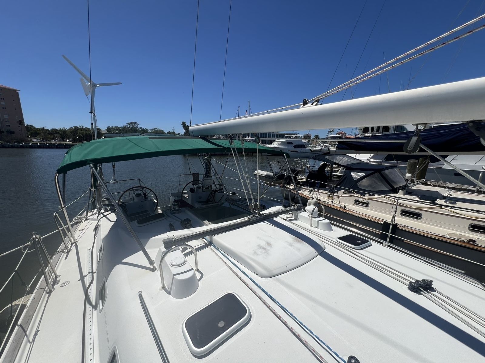 47' 2001 Beneteau Oceanis 473