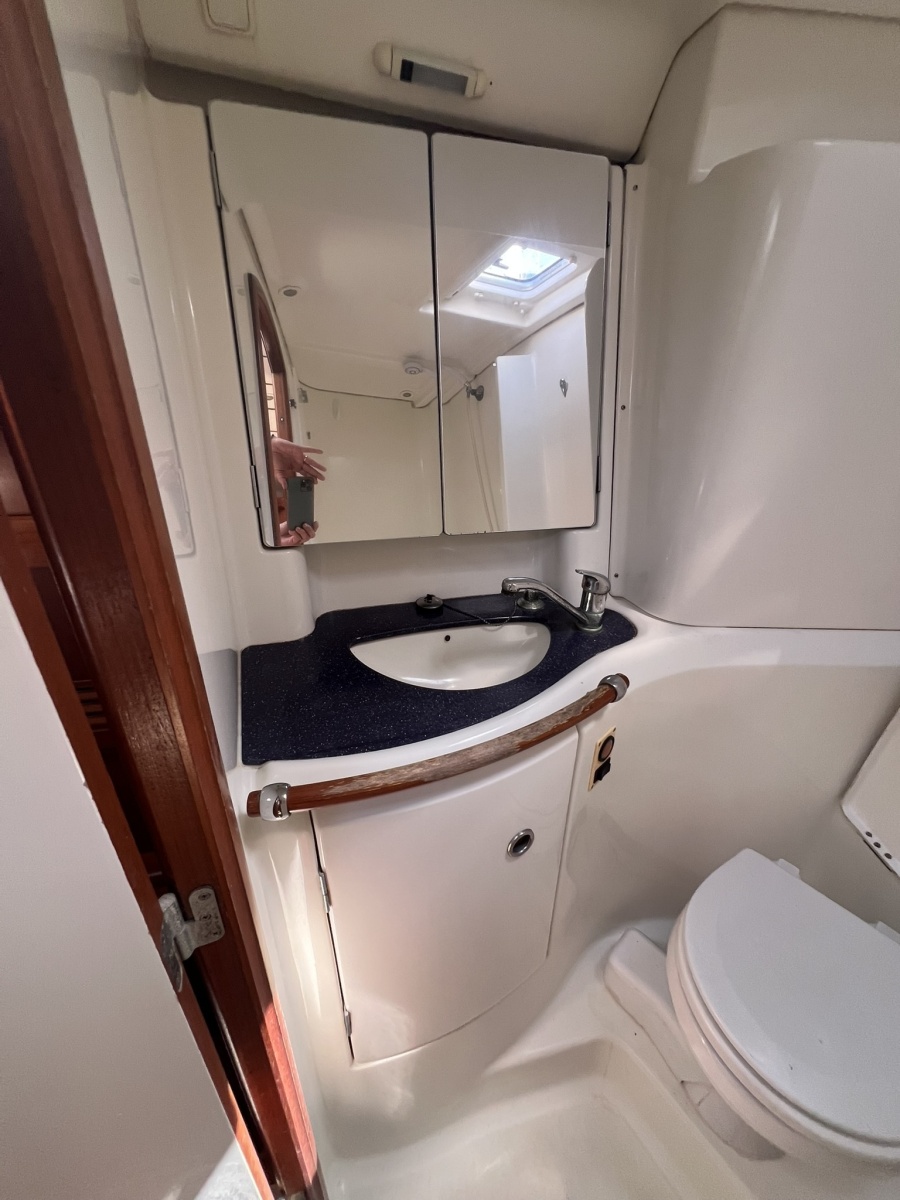 47' 2001 Beneteau Oceanis 473