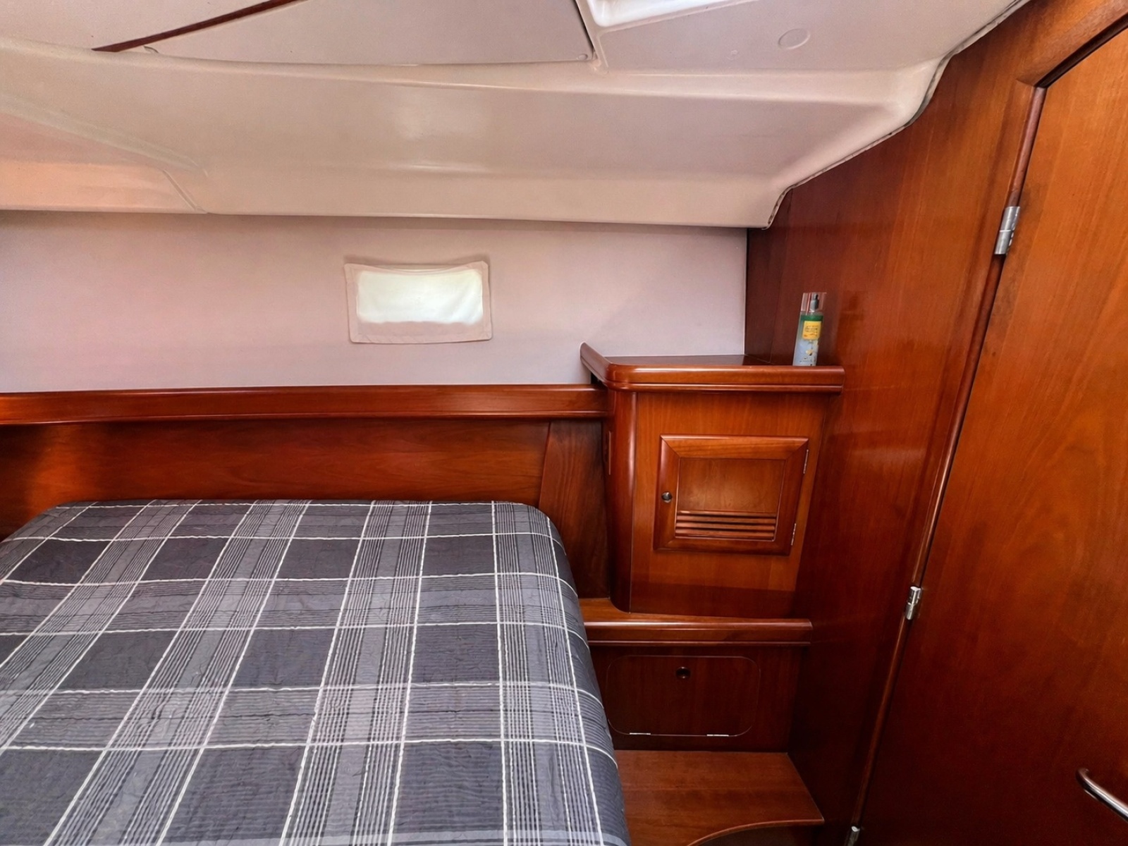 47' 2001 Beneteau Oceanis 473