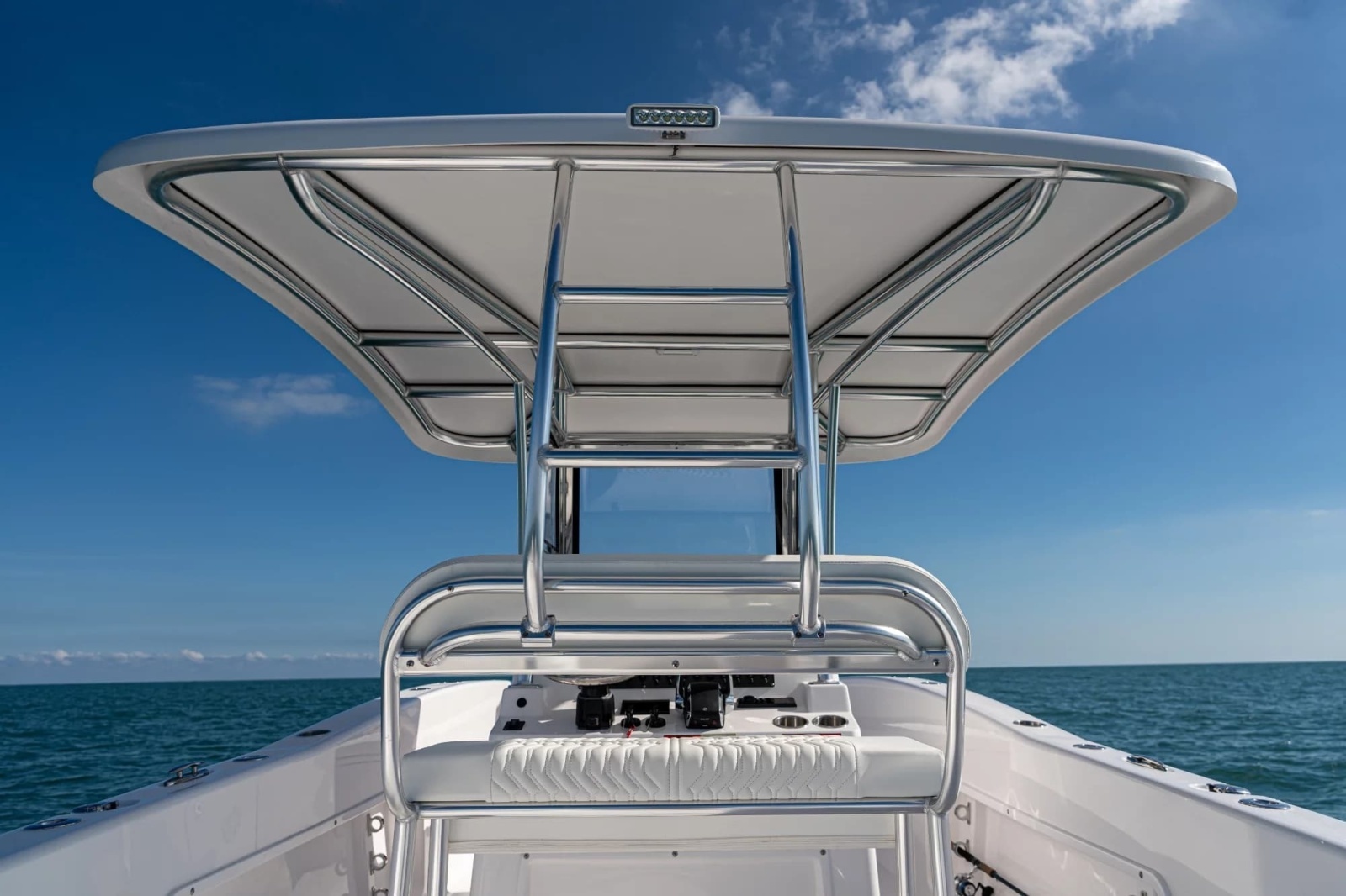 2026 Twin Vee 260 STX CC