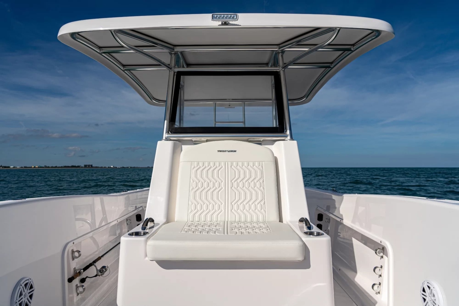 26' 2026 Twin Vee 260 STX CC