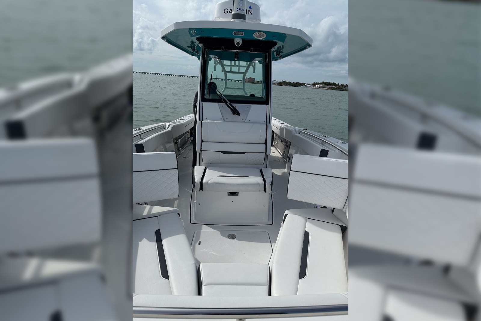 27' 2021 Blackfin 272 CC