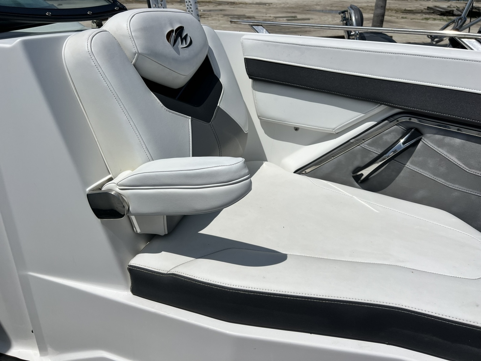 2015 Monterey 268SS