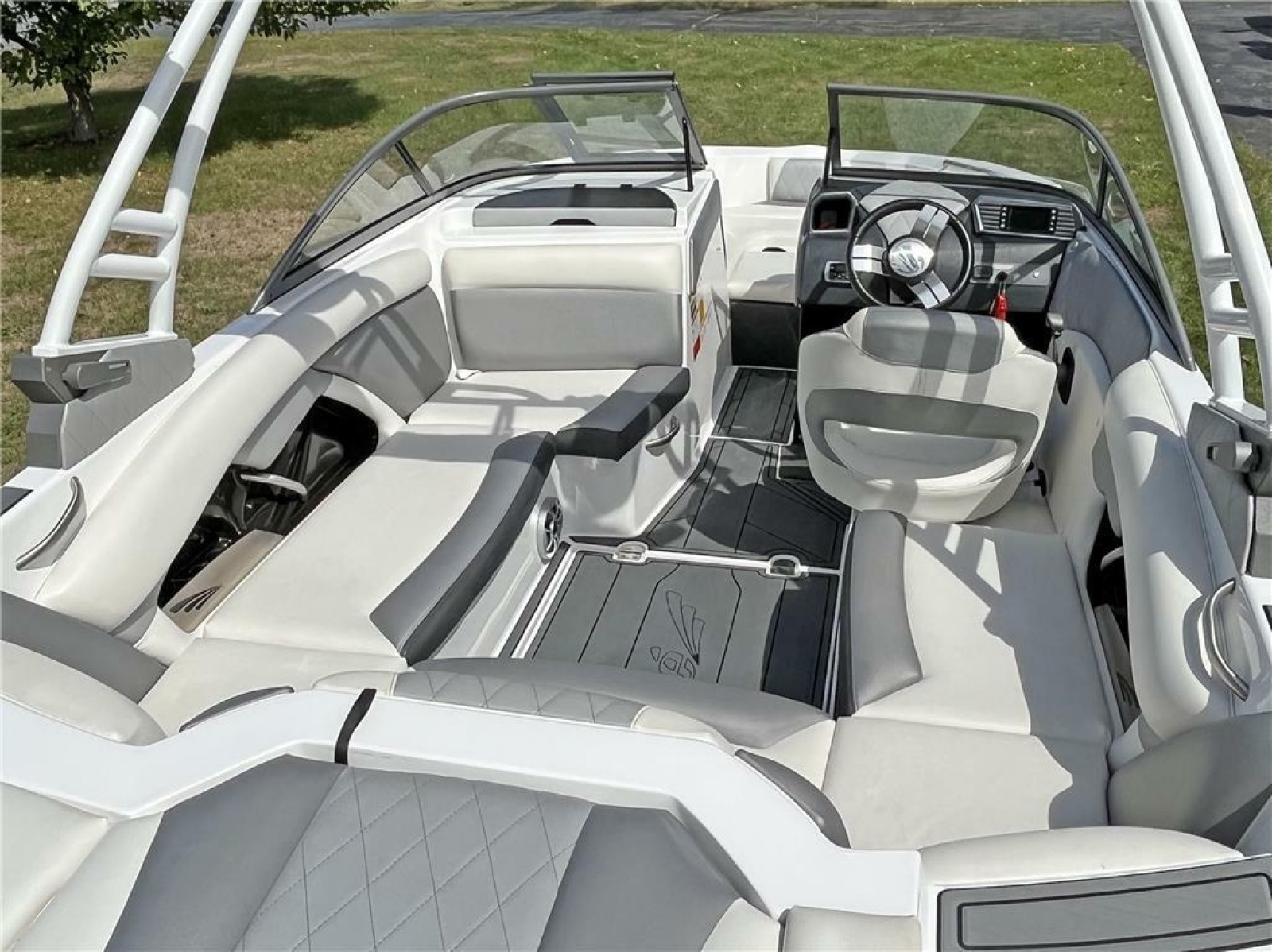 20' 2016 Tige R20