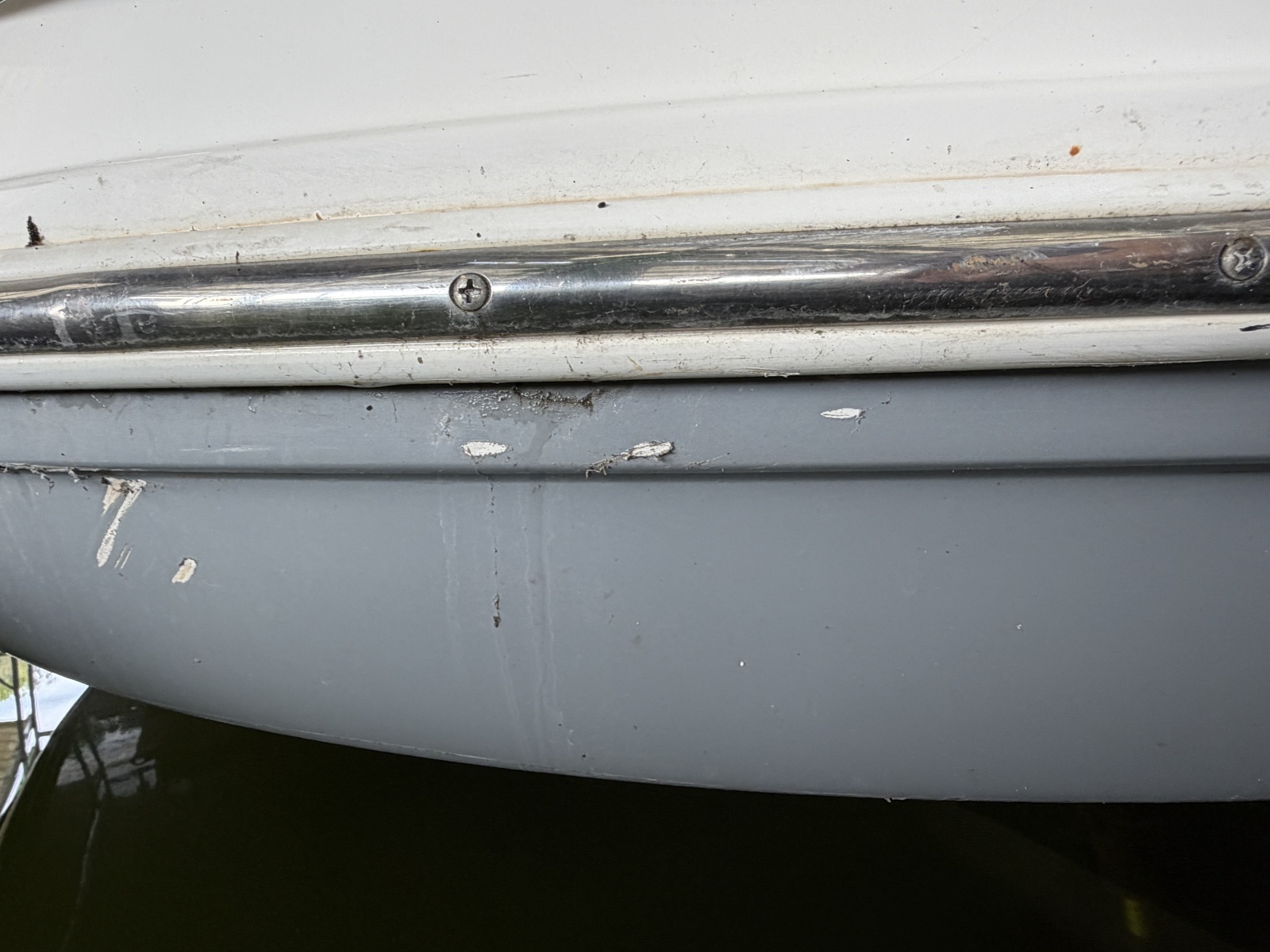 2008 Rinker 280 Express Cruiser