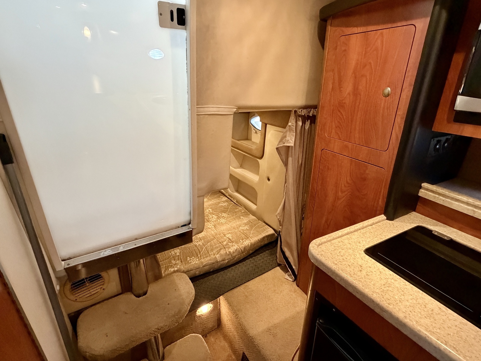 2008 Rinker 280 Express Cruiser