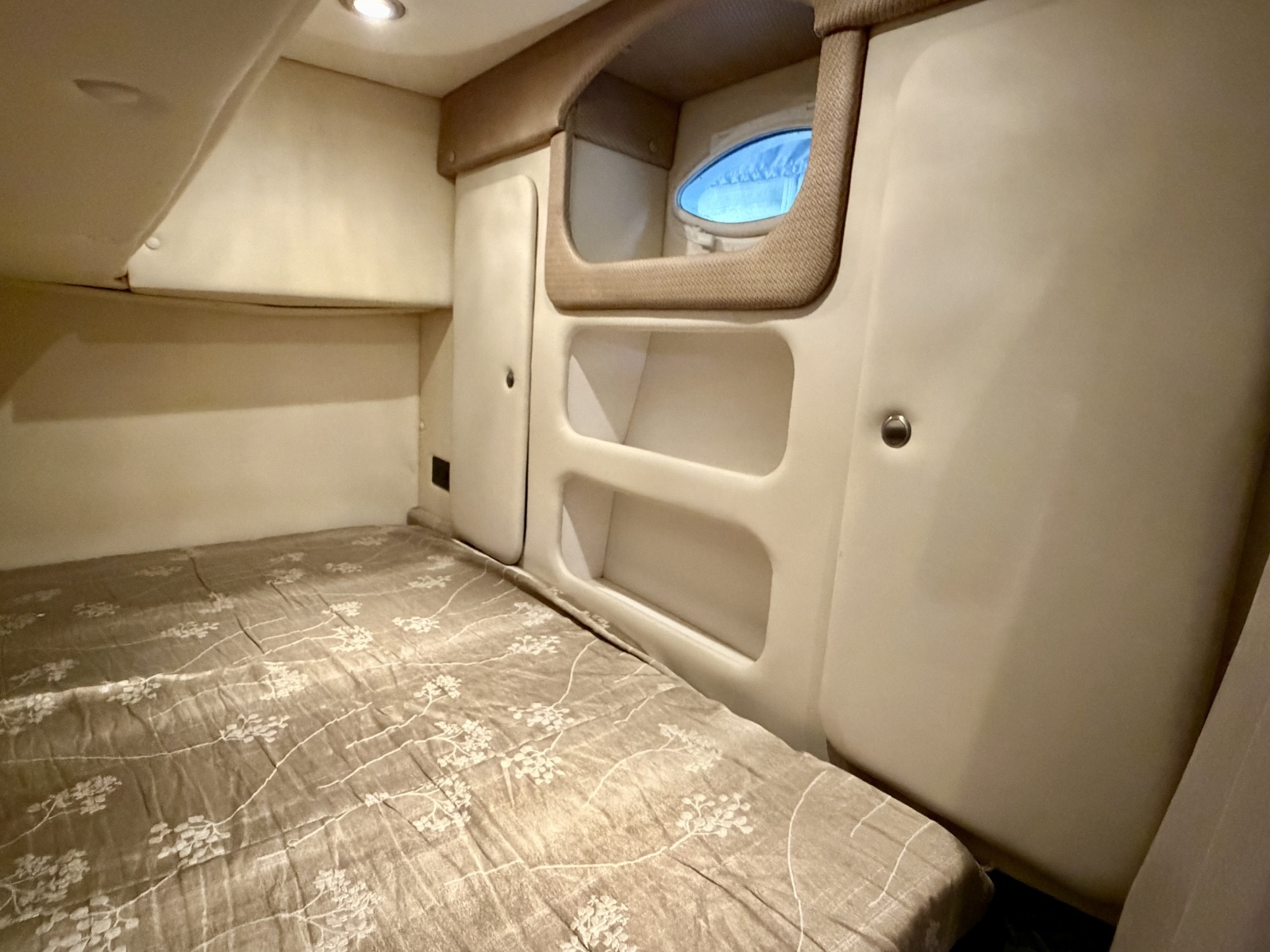 2008 Rinker 280 Express Cruiser