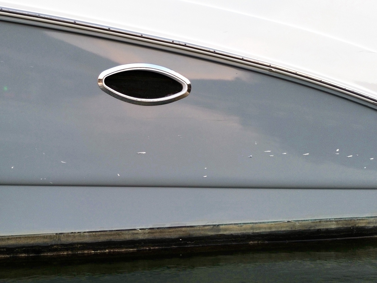 2008 Rinker 280 Express Cruiser