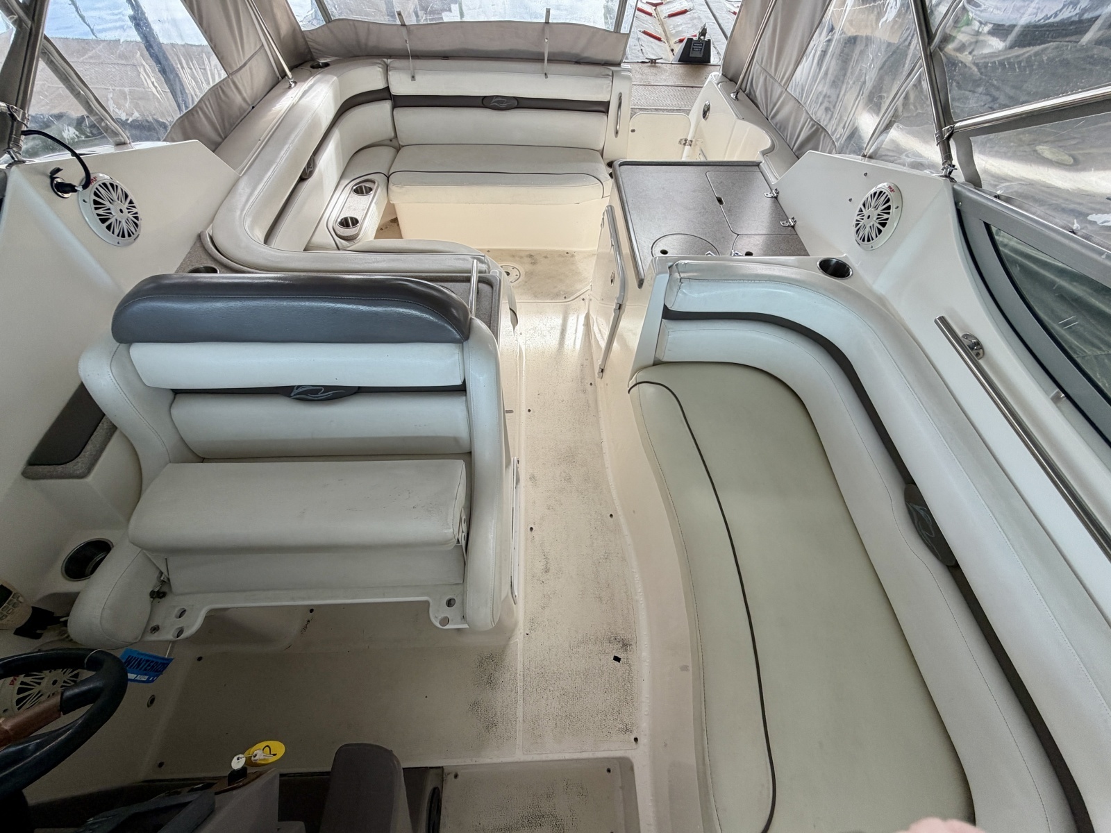 2008 Rinker 280 Express Cruiser