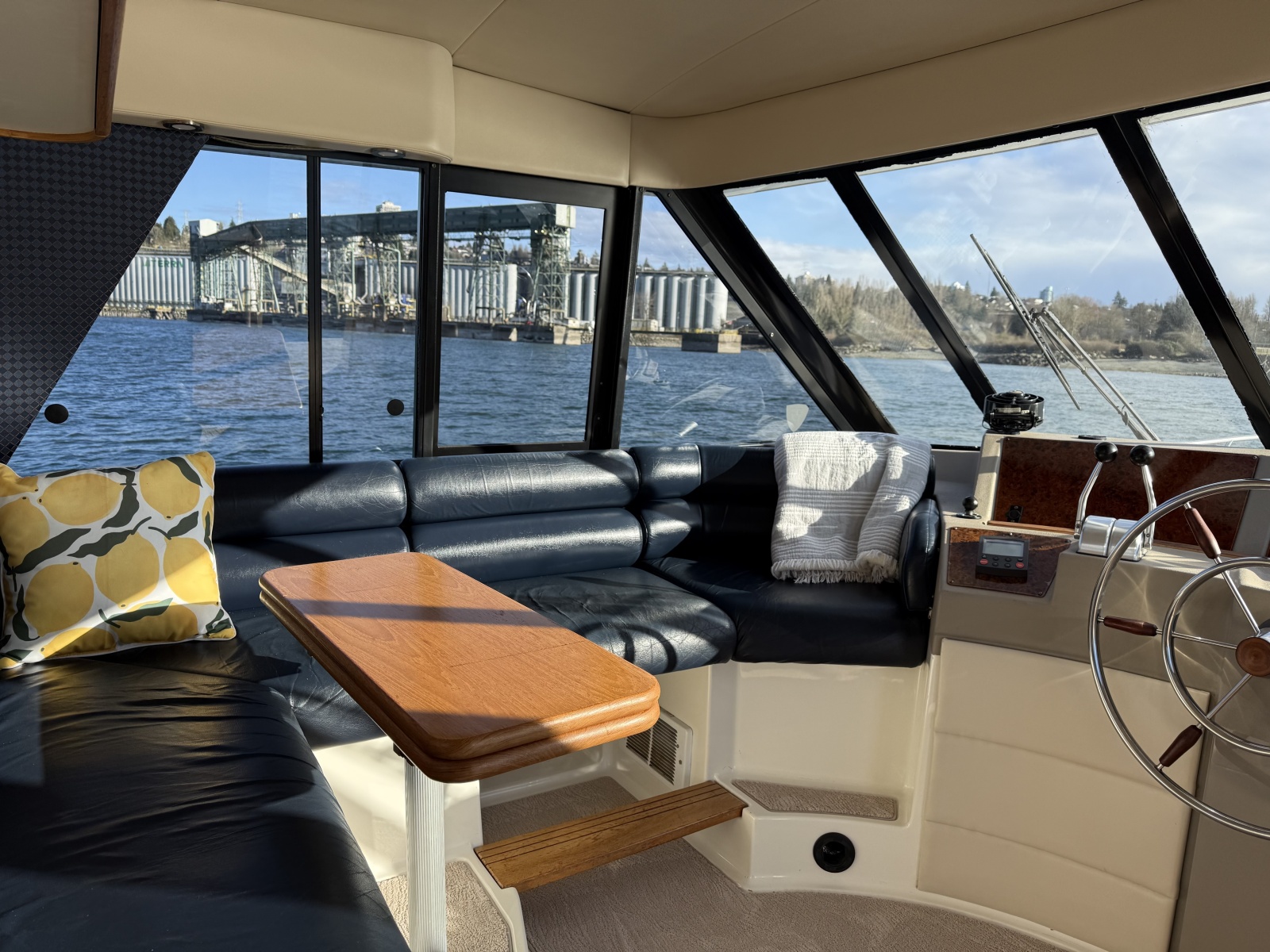 47' 1998 Bayliner 4788