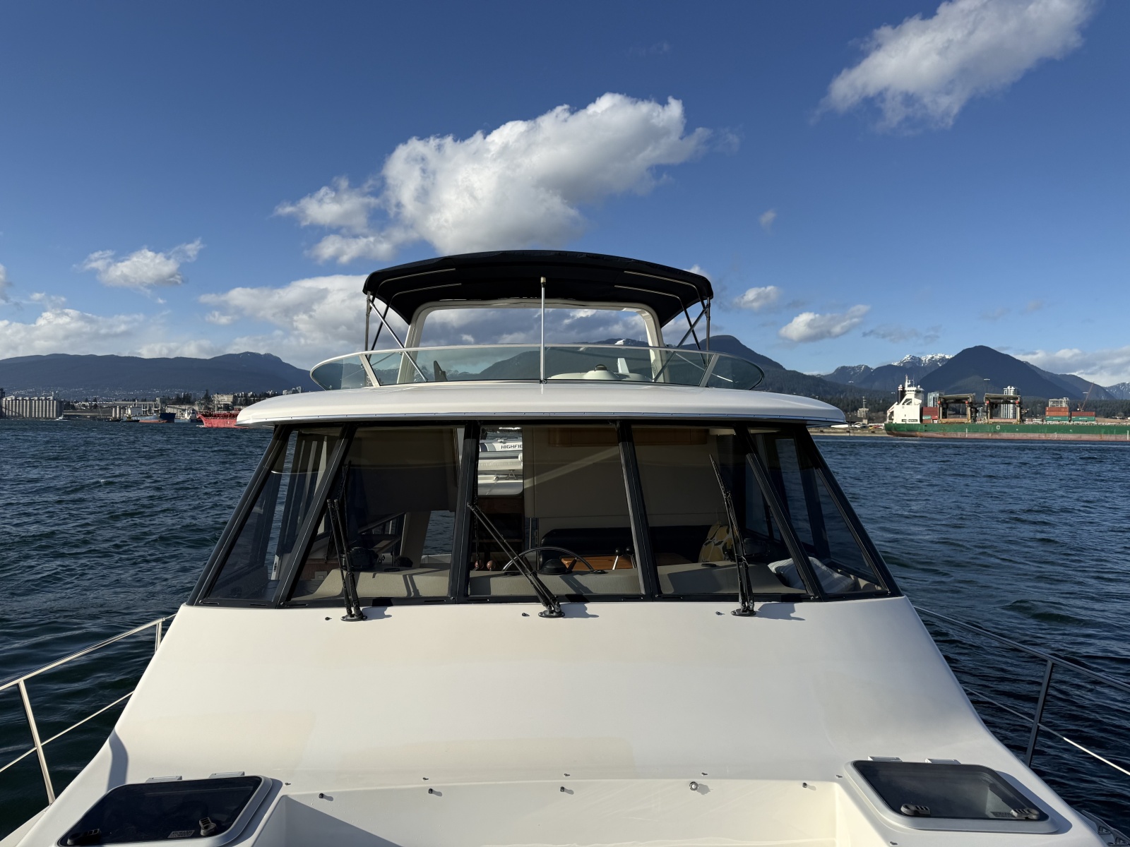 47' 1998 Bayliner 4788