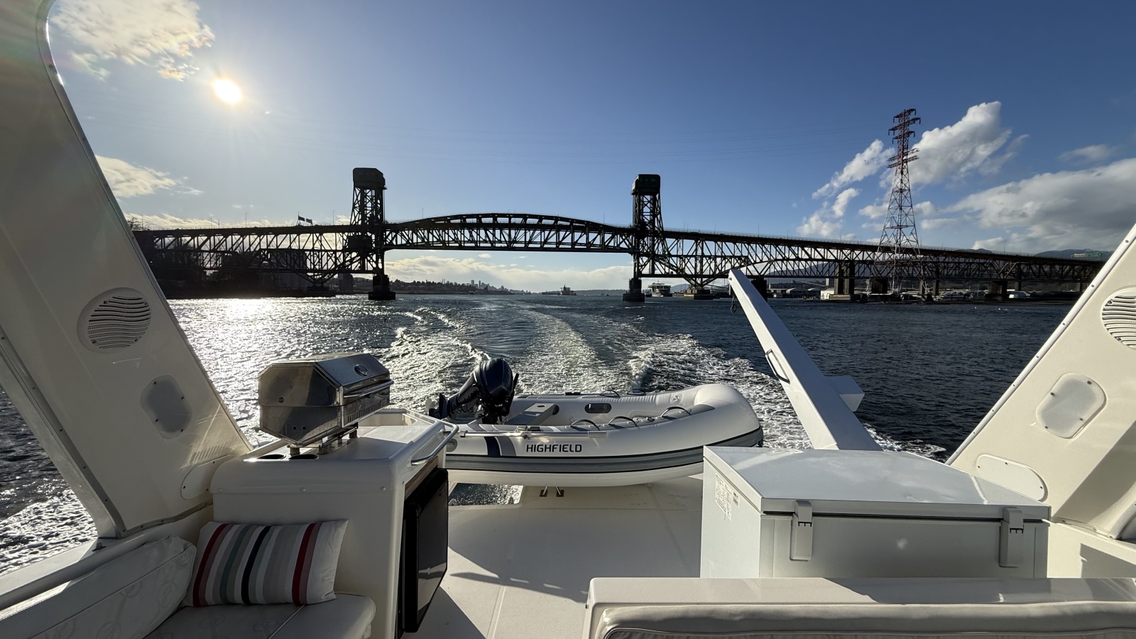 47' 1998 Bayliner 4788