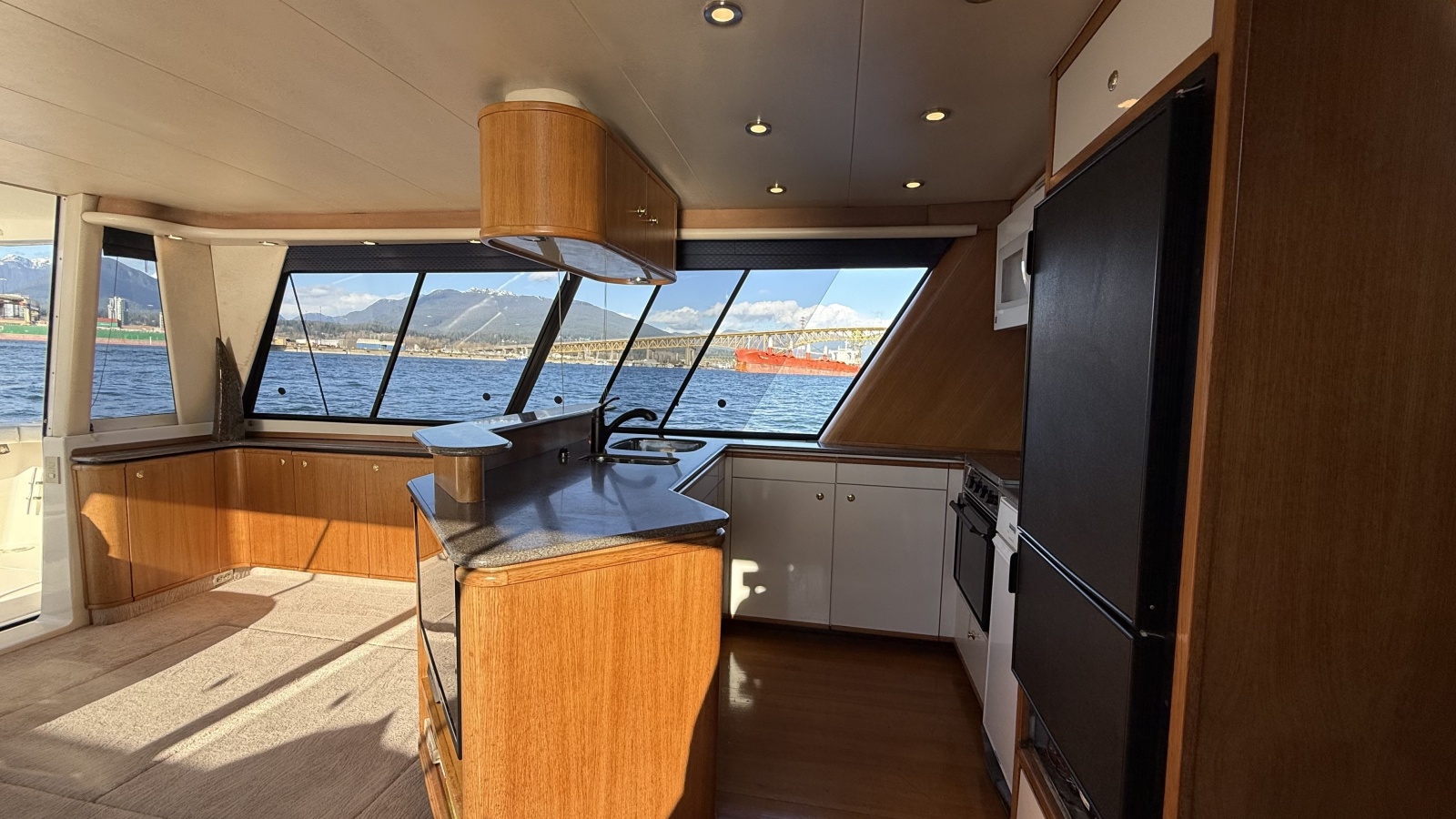 47' 1998 Bayliner 4788