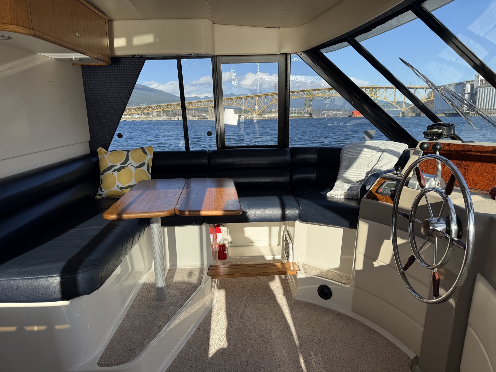 47' 1998 Bayliner 4788