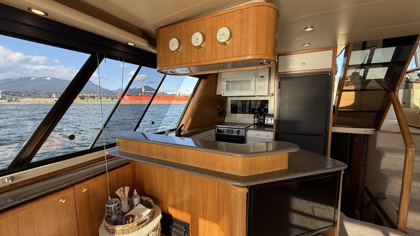 47' 1998 Bayliner 4788