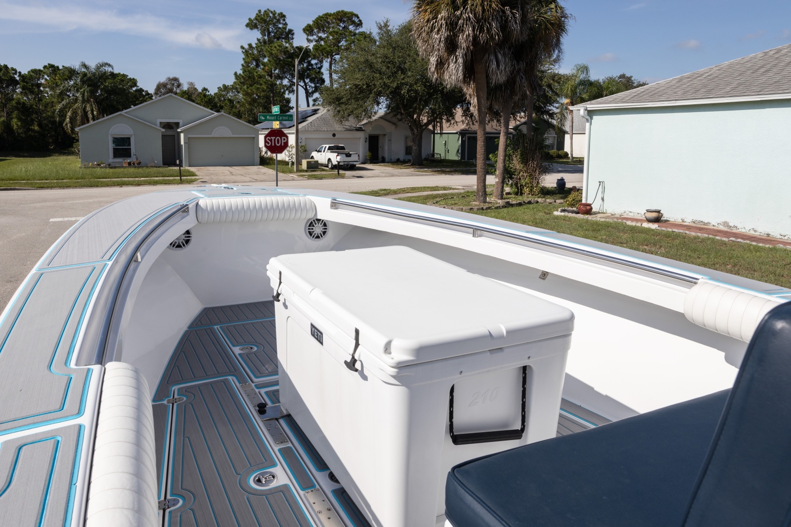2006 Albin 26 Center Console