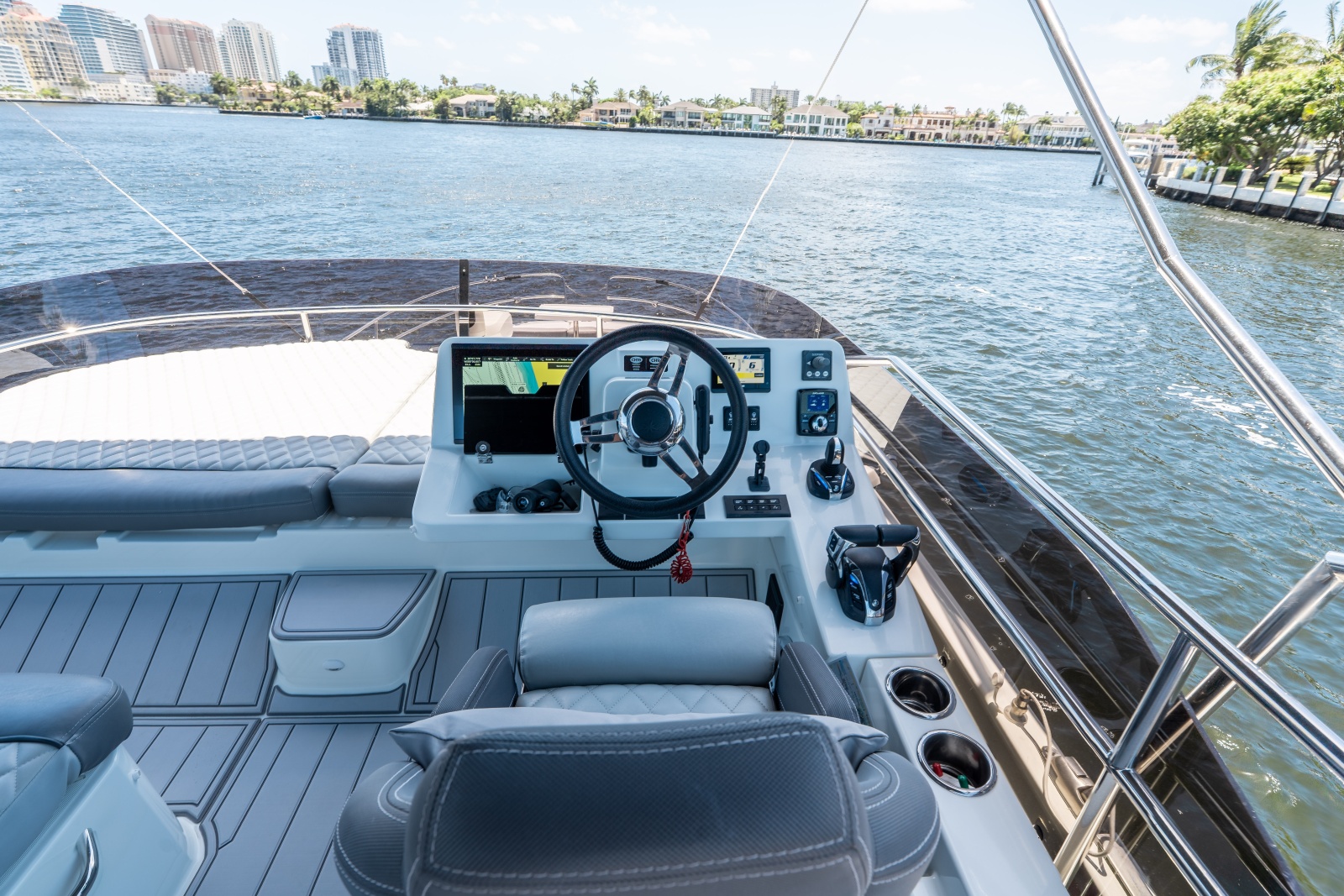 41' 2024 Jeanneau NC 1295 Fly