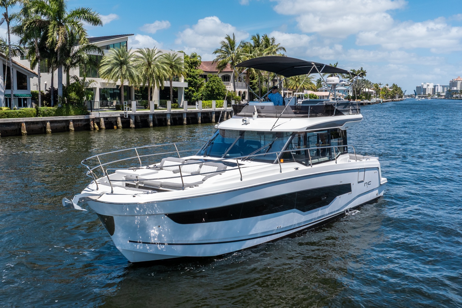 41' 2024 Jeanneau NC 1295 Fly