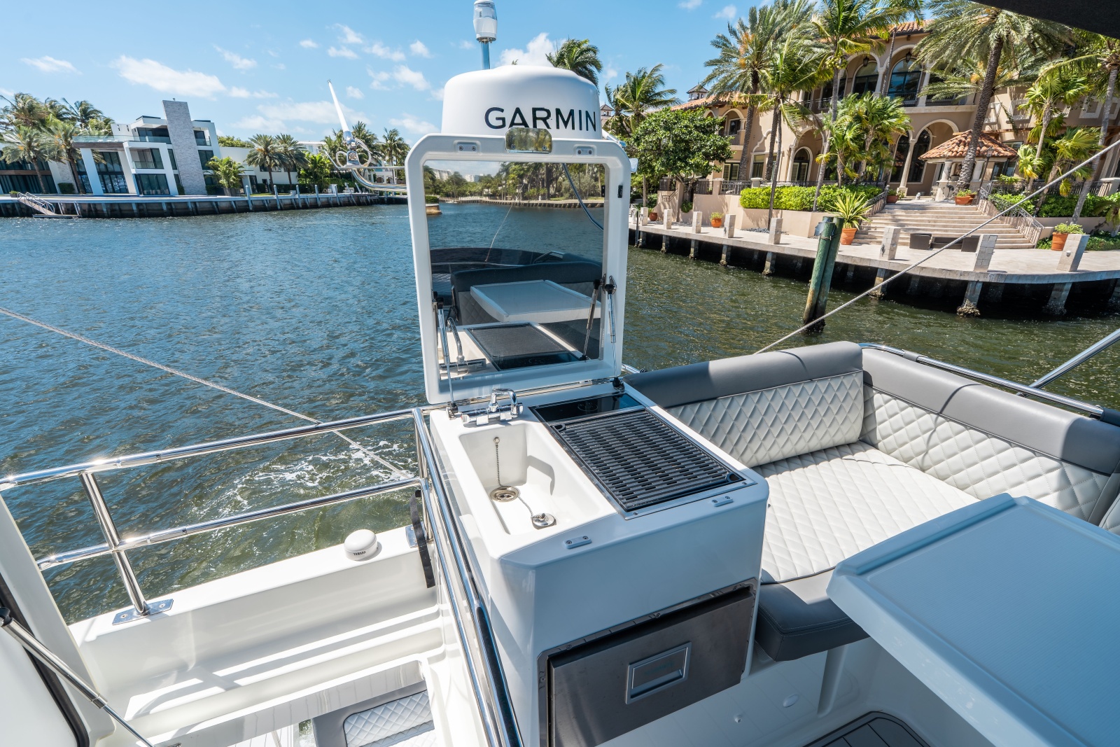41' 2024 Jeanneau NC 1295 Fly