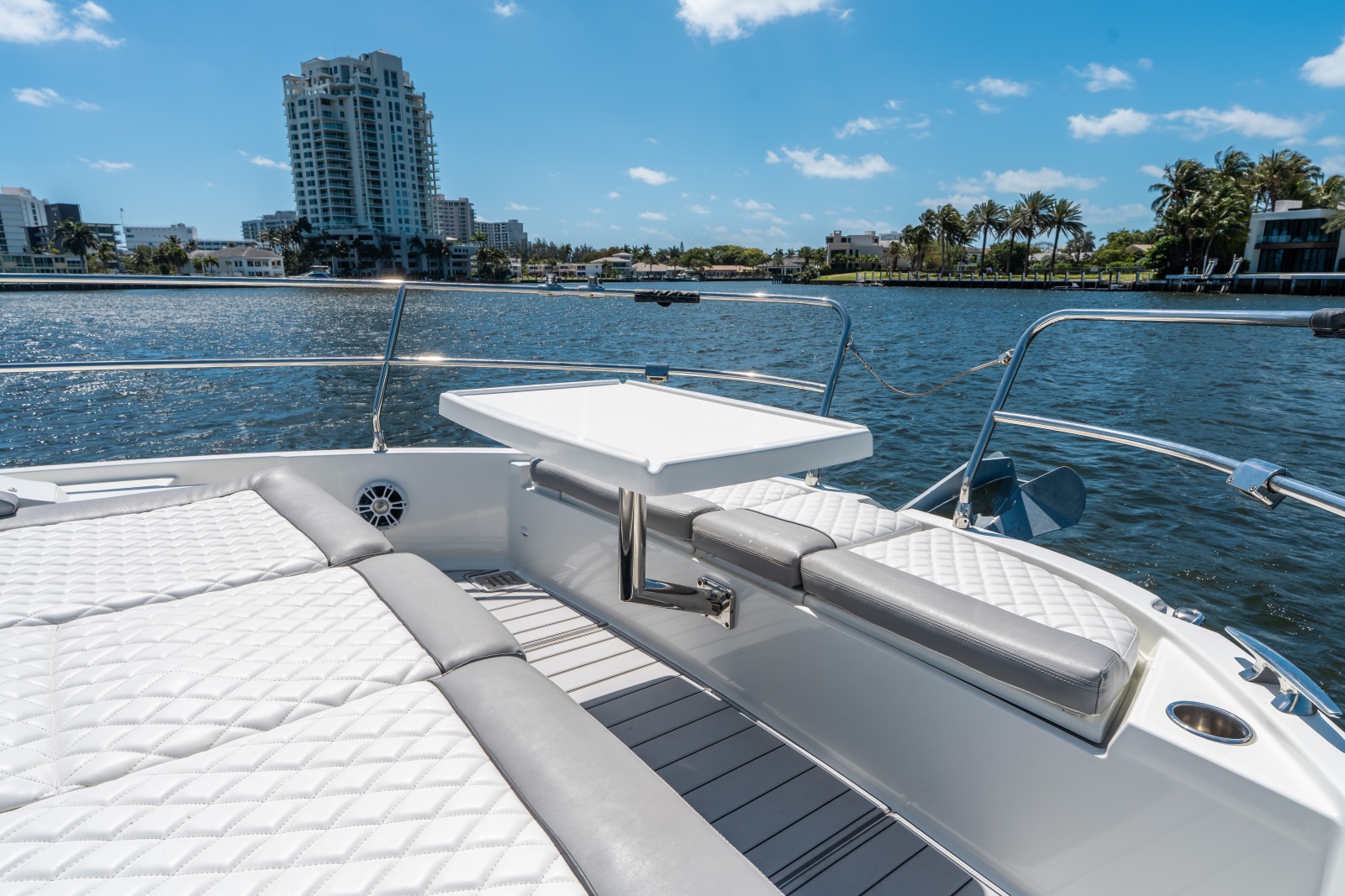 41' 2024 Jeanneau NC 1295 Fly