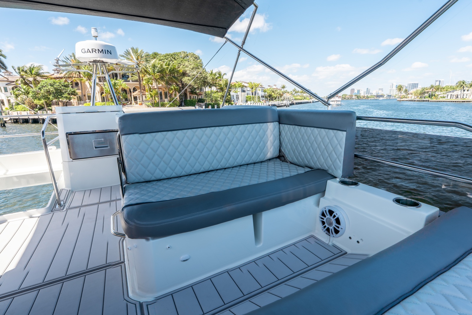 41' 2024 Jeanneau NC 1295 Fly