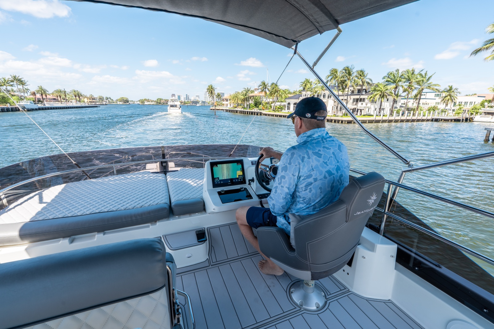 41' 2024 Jeanneau NC 1295 Fly