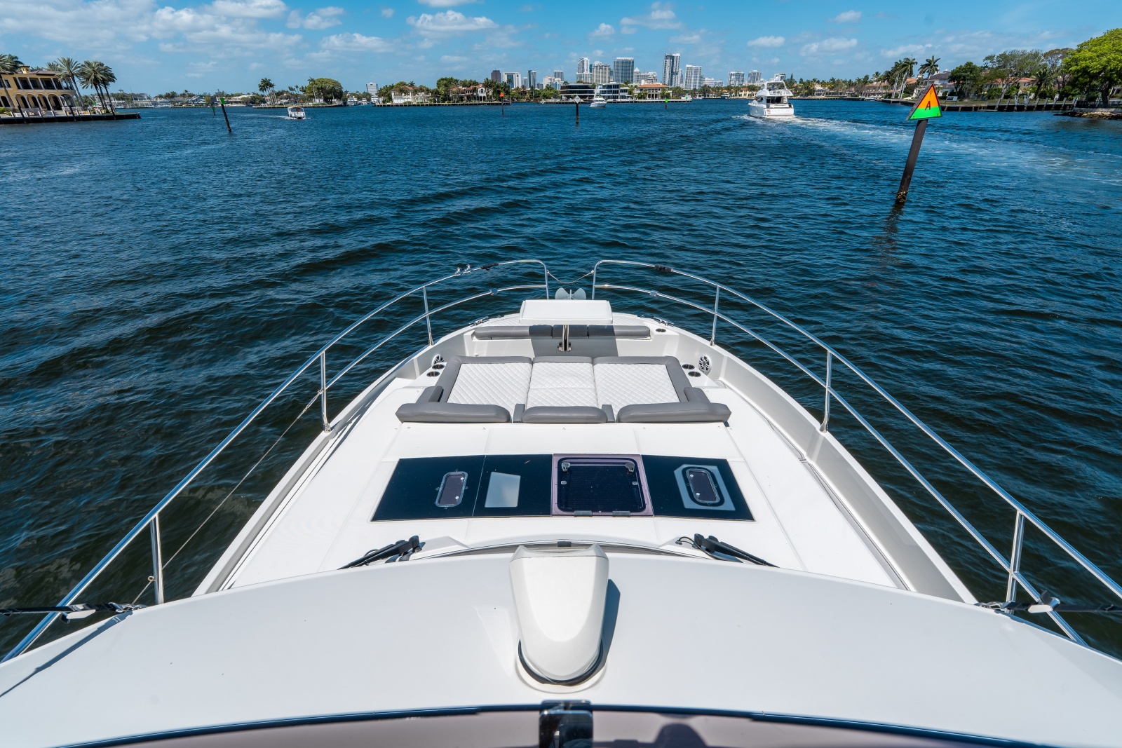 41' 2024 Jeanneau NC 1295 Fly