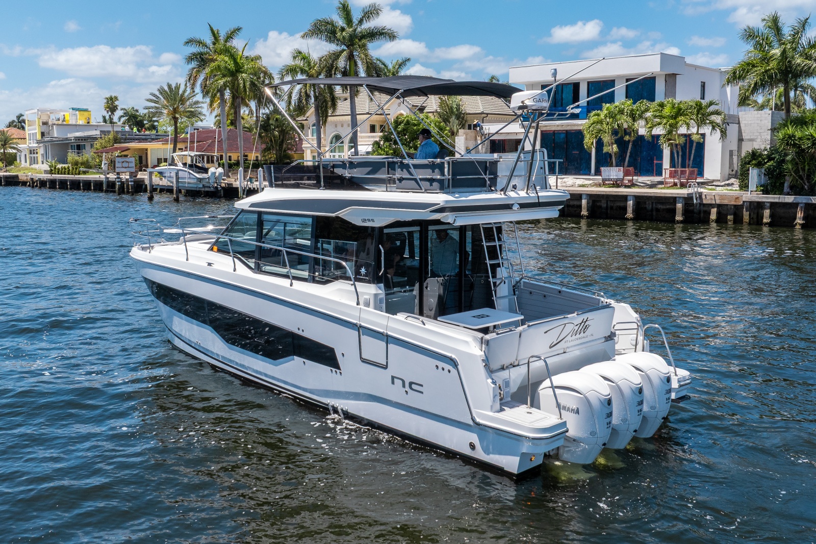 41' 2024 Jeanneau NC 1295 Fly