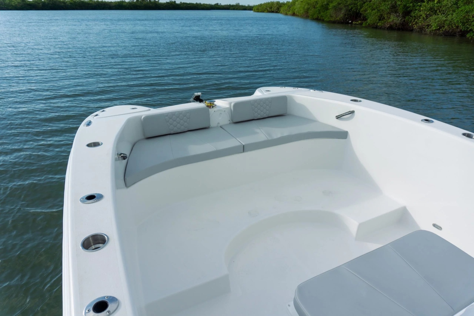 28' 2026 Twin Vee 280 STX CC