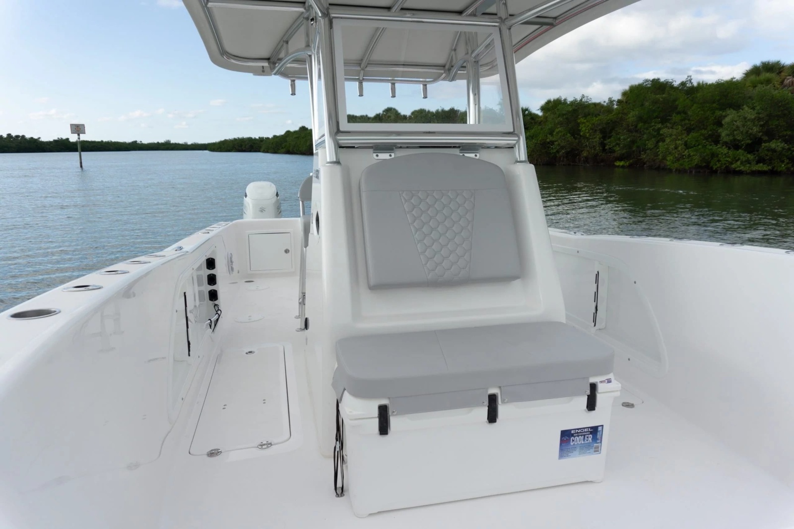 28' 2026 Twin Vee 280 STX CC