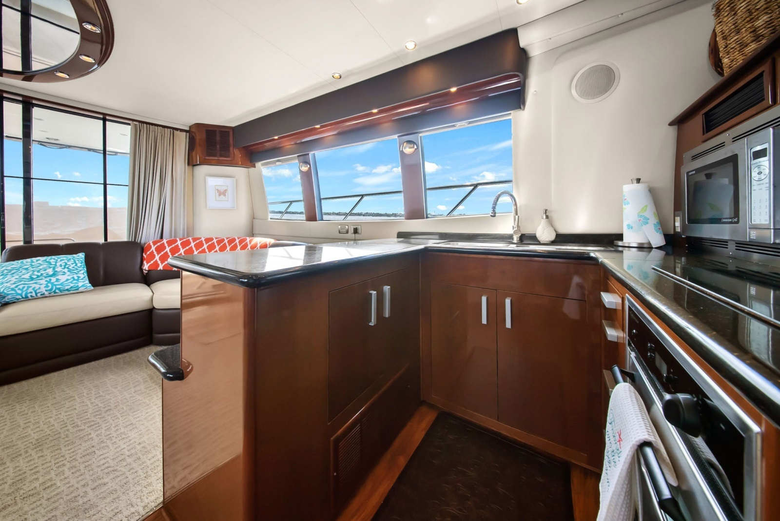 LADY CAPE 56ft Carver Yacht For Sale