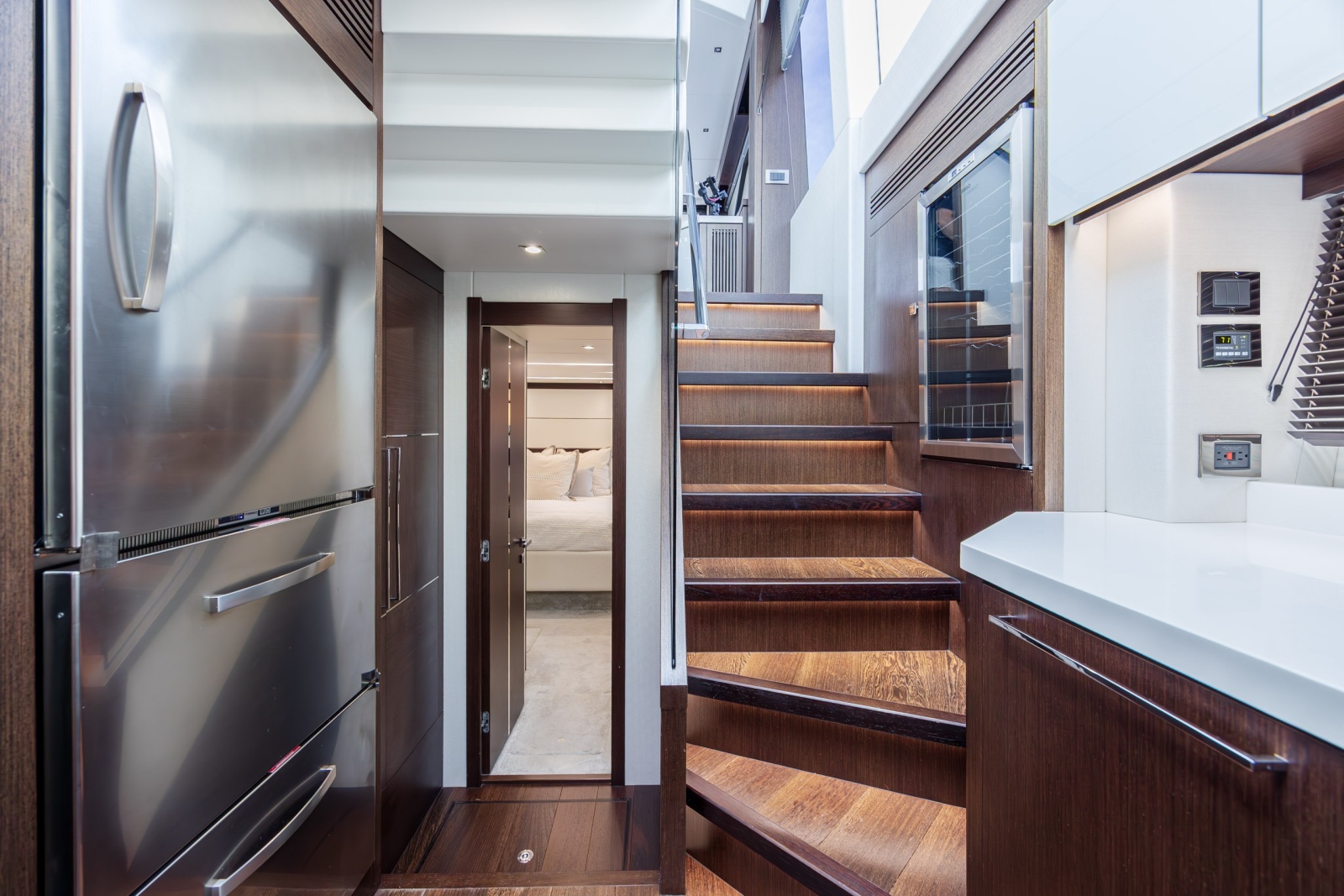 74' 2020 Sunseeker PREDATOR 74 XPS