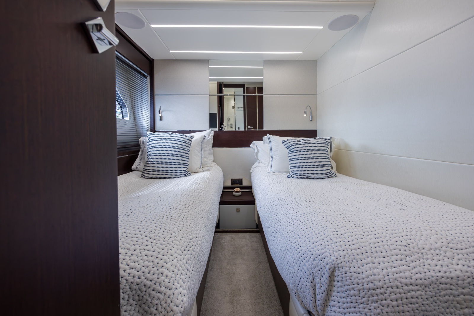 74' 2020 Sunseeker PREDATOR 74 XPS