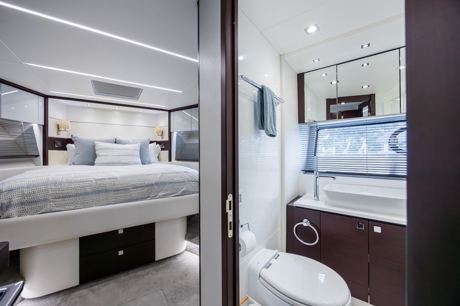 2020 Sunseeker PREDATOR 74 XPS