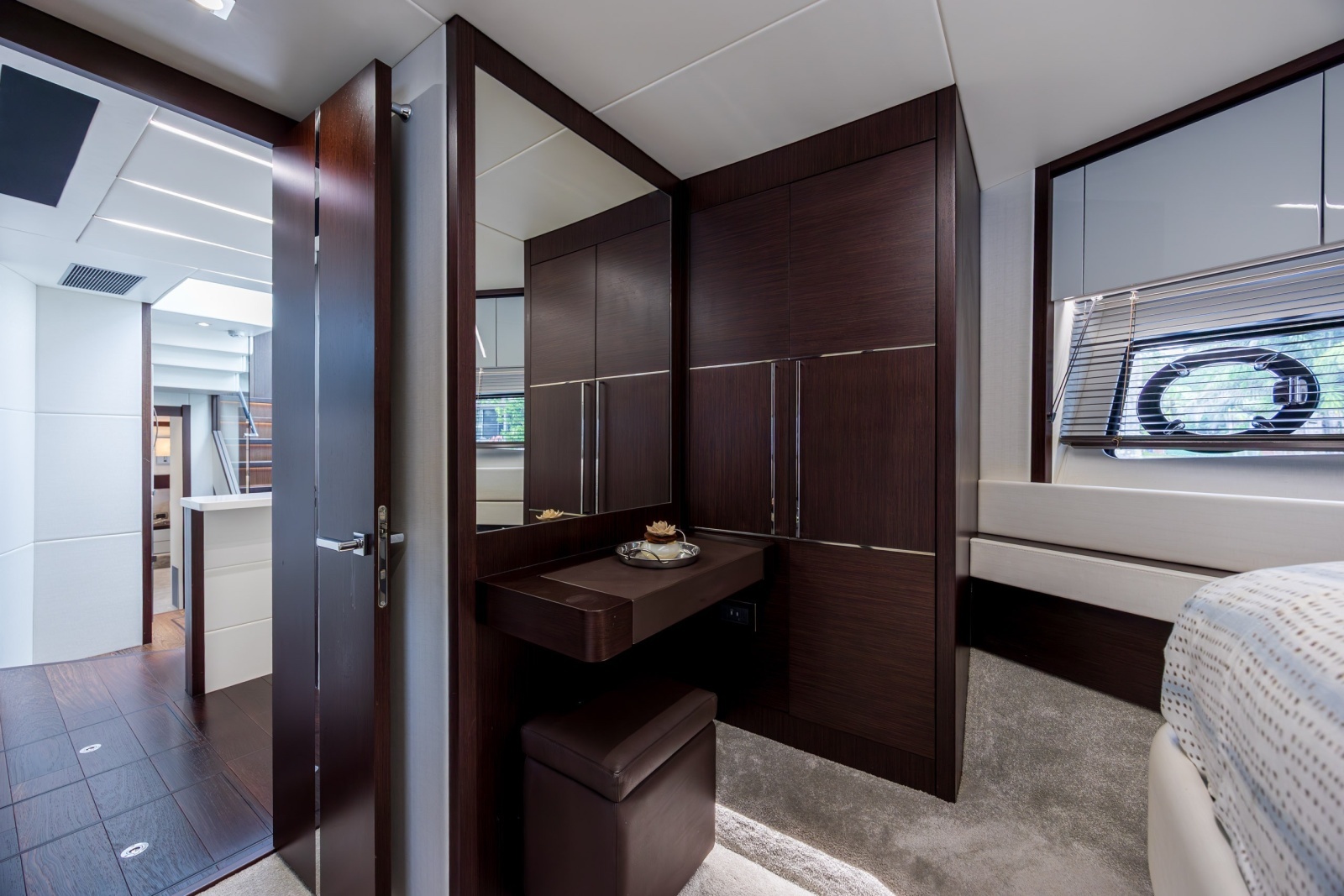 2020 Sunseeker PREDATOR 74 XPS