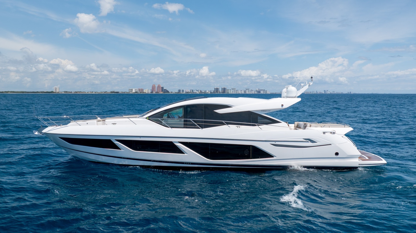 74' 2020 Sunseeker PREDATOR 74 XPS