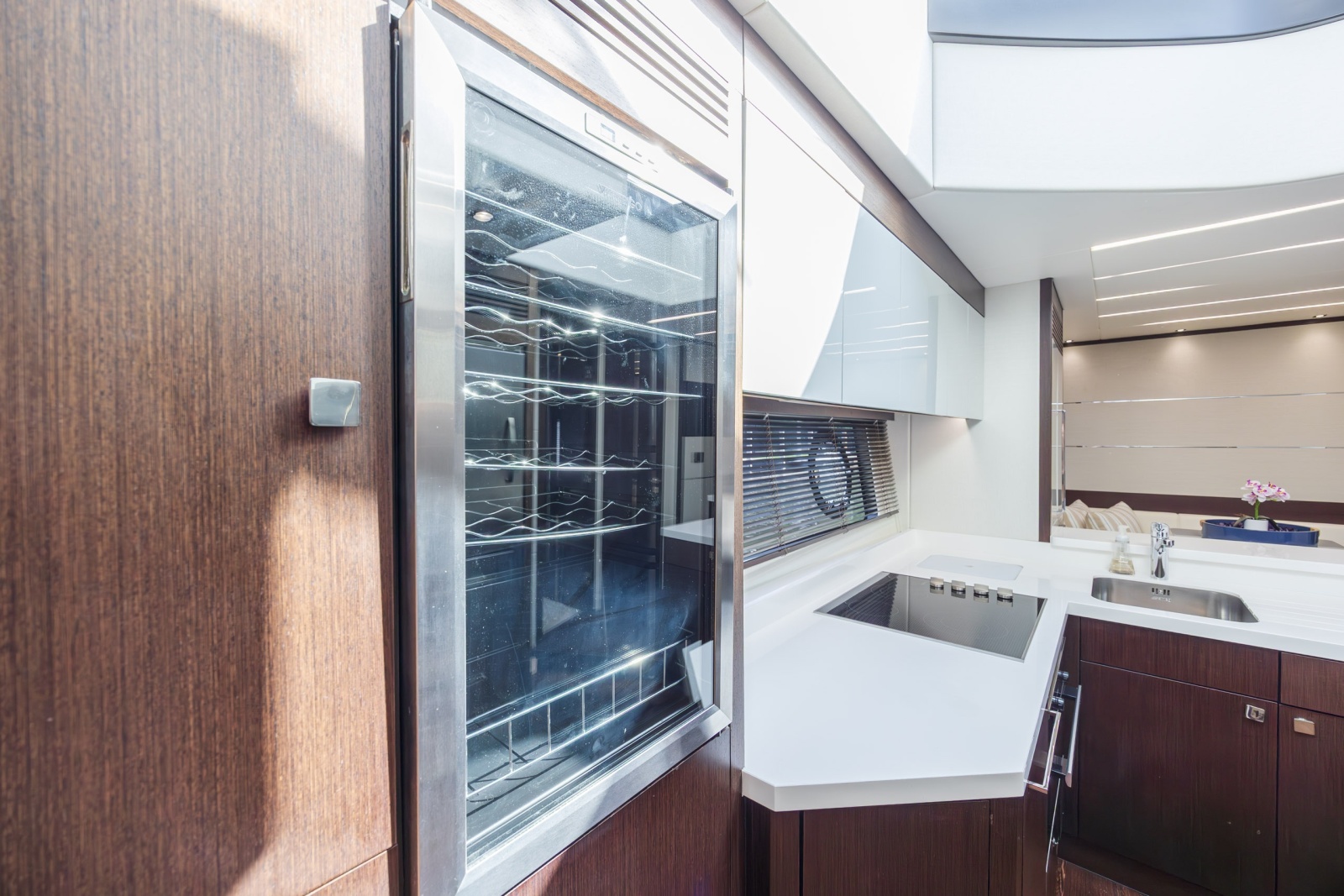 74' 2020 Sunseeker PREDATOR 74 XPS