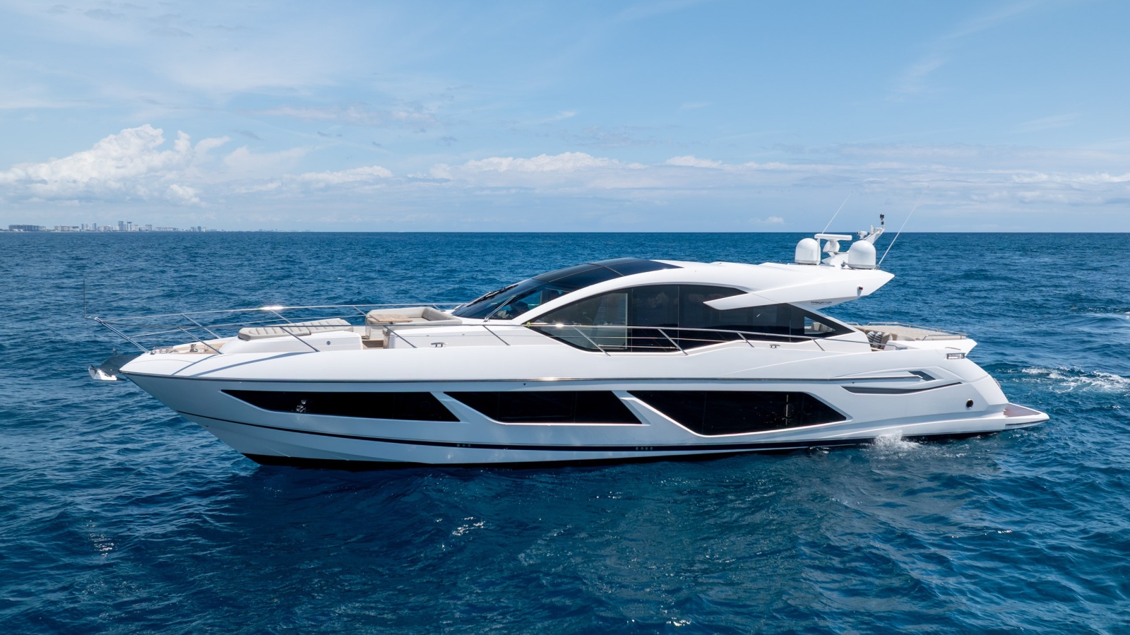74' 2020 Sunseeker PREDATOR 74 XPS