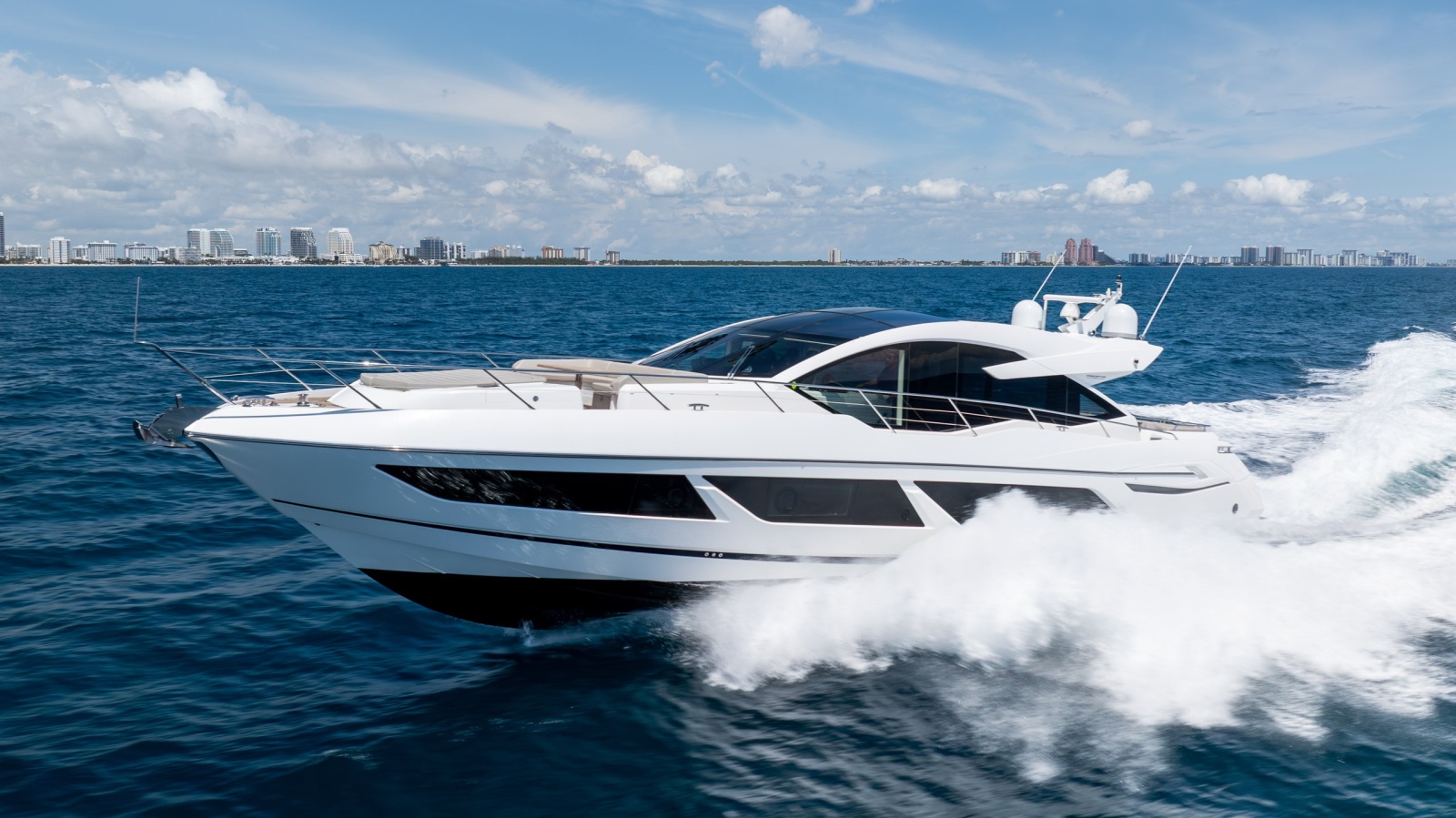 74' 2020 Sunseeker PREDATOR 74 XPS