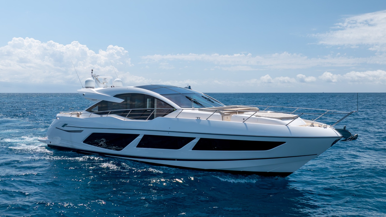 74' 2020 Sunseeker PREDATOR 74 XPS