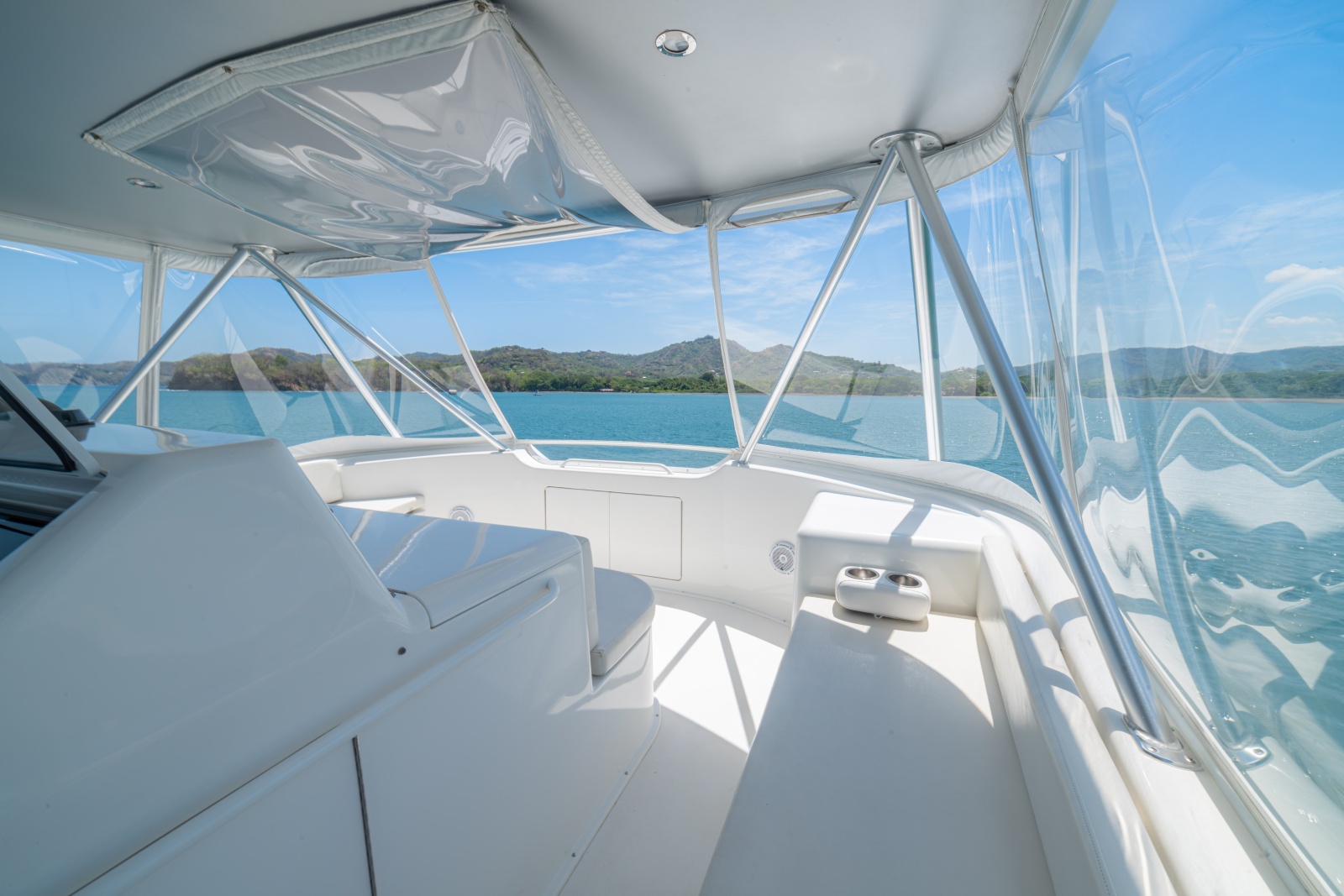 2005 Viking 61 Convertible Flybridge