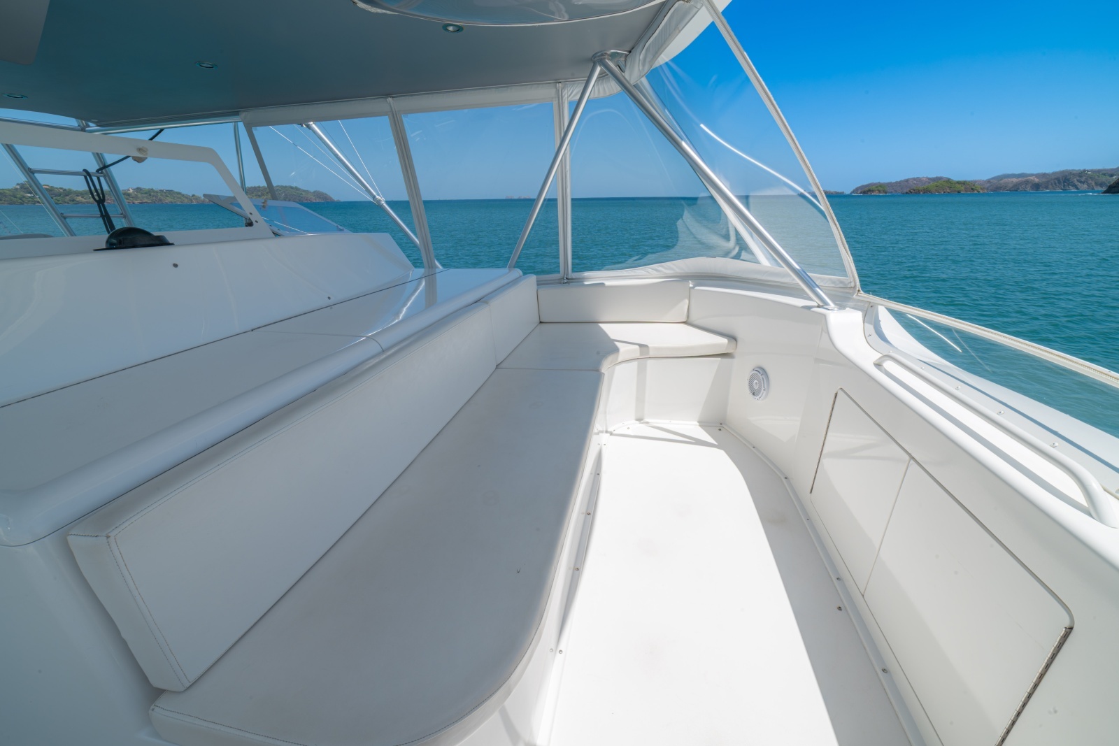 2005 Viking 61 Convertible Flybridge