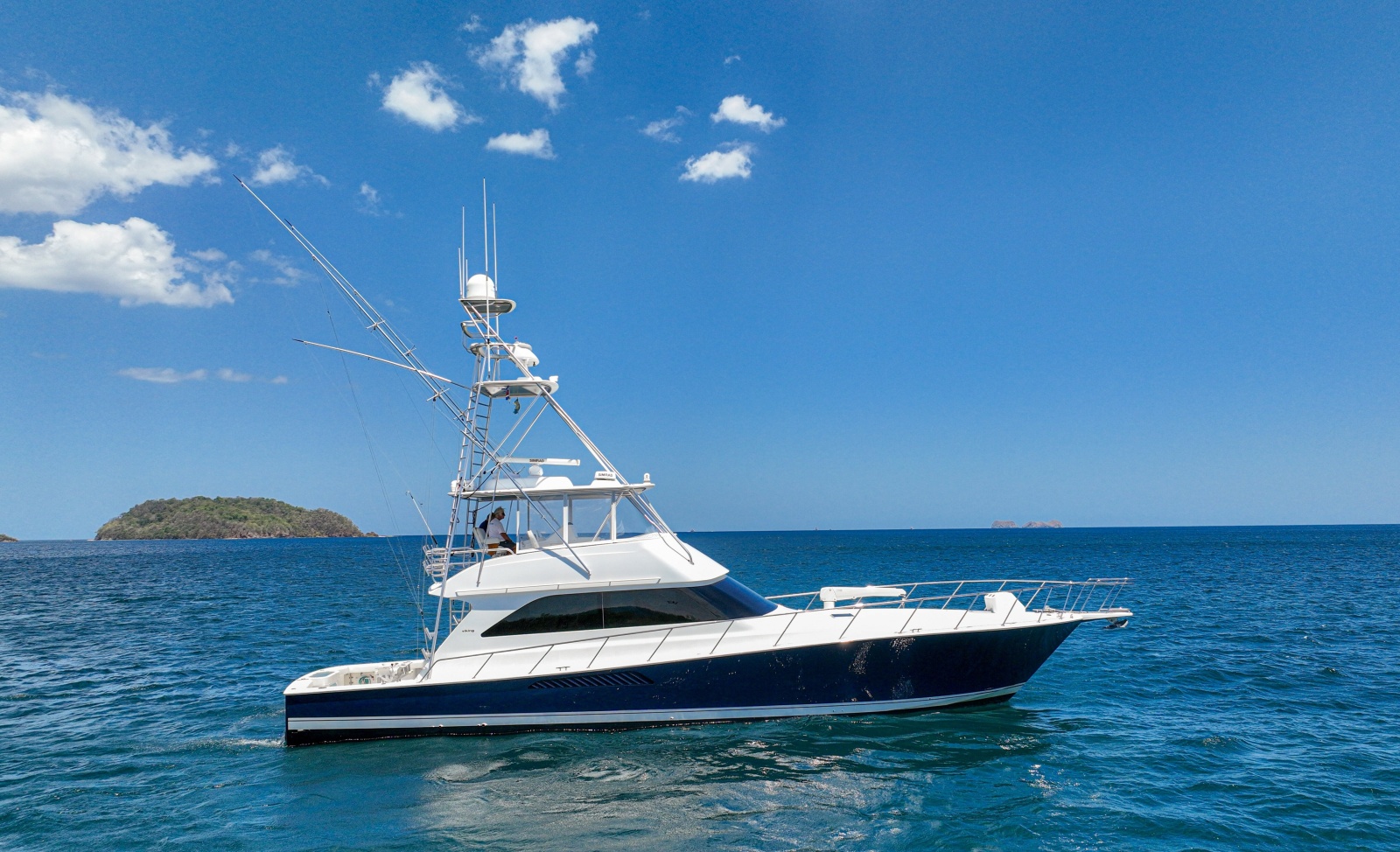 2005 Viking 61 Convertible Profile Photo