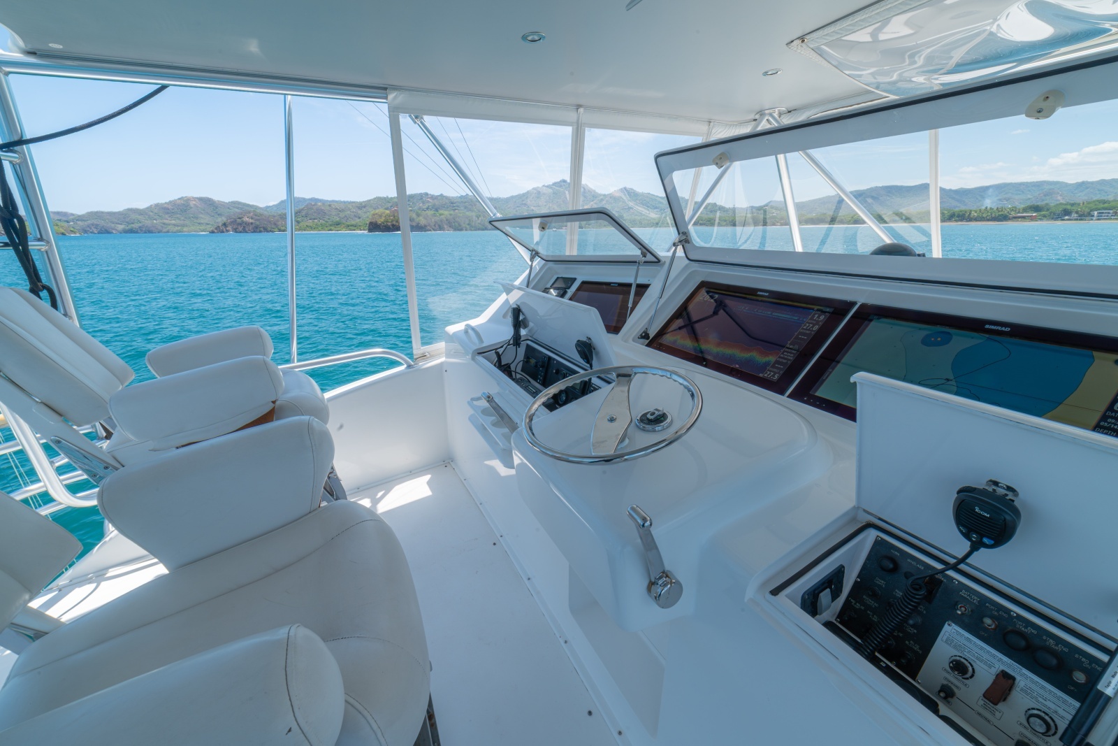 2005 Viking 61 Convertible Flybridge