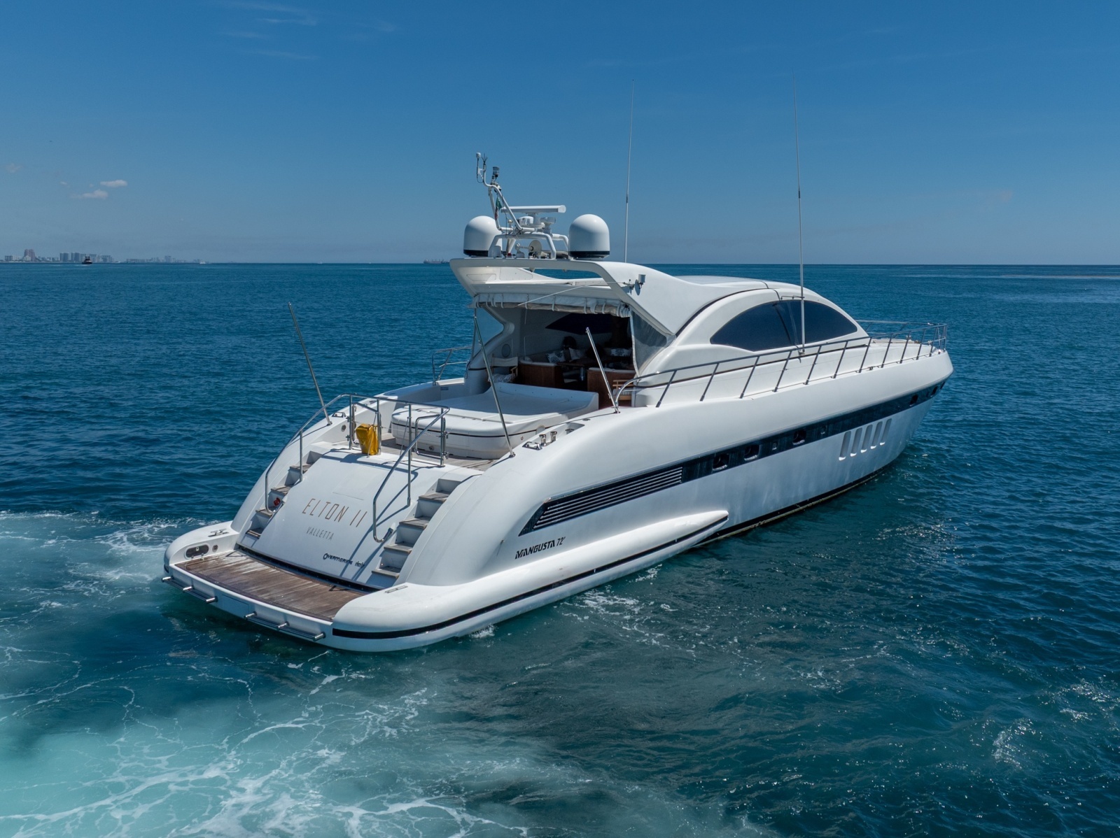 72ft Mangusta Yacht For Sale